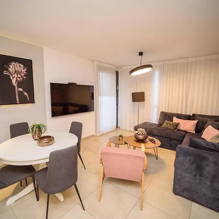Yalarent Migdalor Boutique Apartments With Sea Views Tiberias Exterior foto
