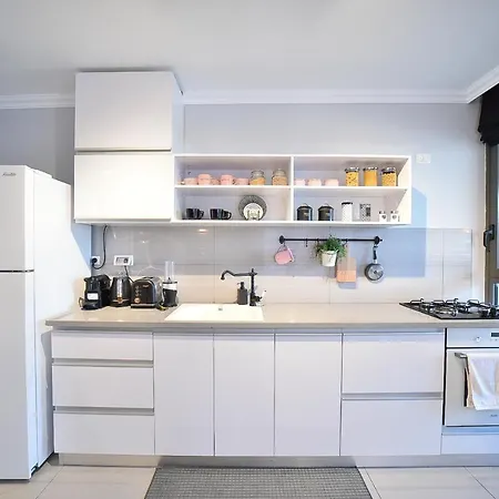 Yalarent Migdalor Boutique Apartments With Sea Views Tiberias Exterior foto