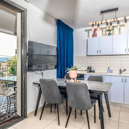 Yalarent Migdalor Boutique Apartments With Sea Views Tiberias Exterior foto