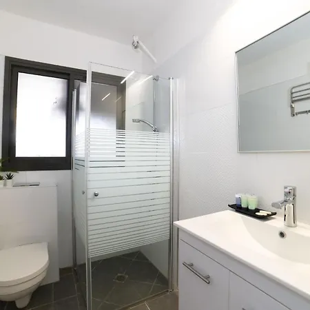 Yalarent Migdalor Boutique Apartments With Sea Views Tiberias Exterior foto