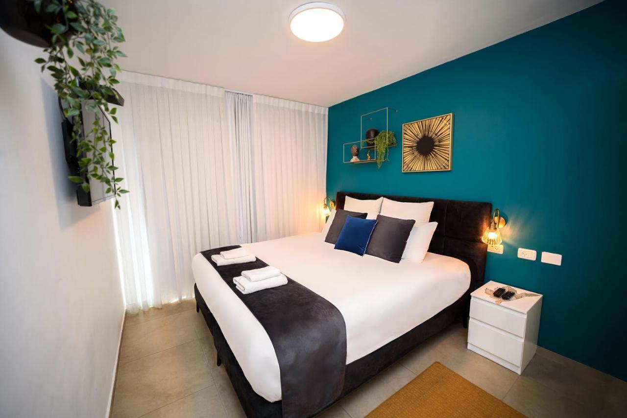Yalarent Migdalor Boutique With Sea Views Apartment *