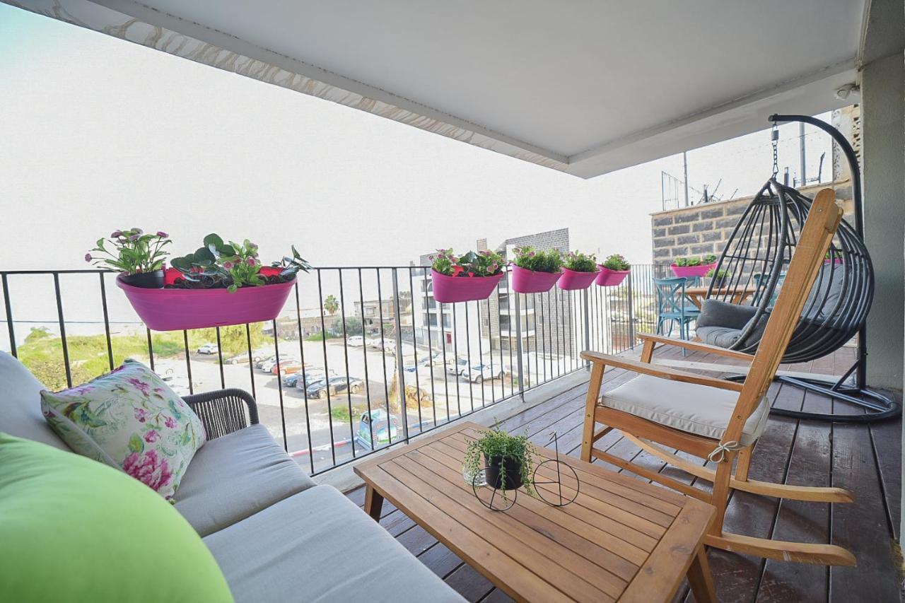 Yalarent Migdalor Boutique With Sea Views Apartment *