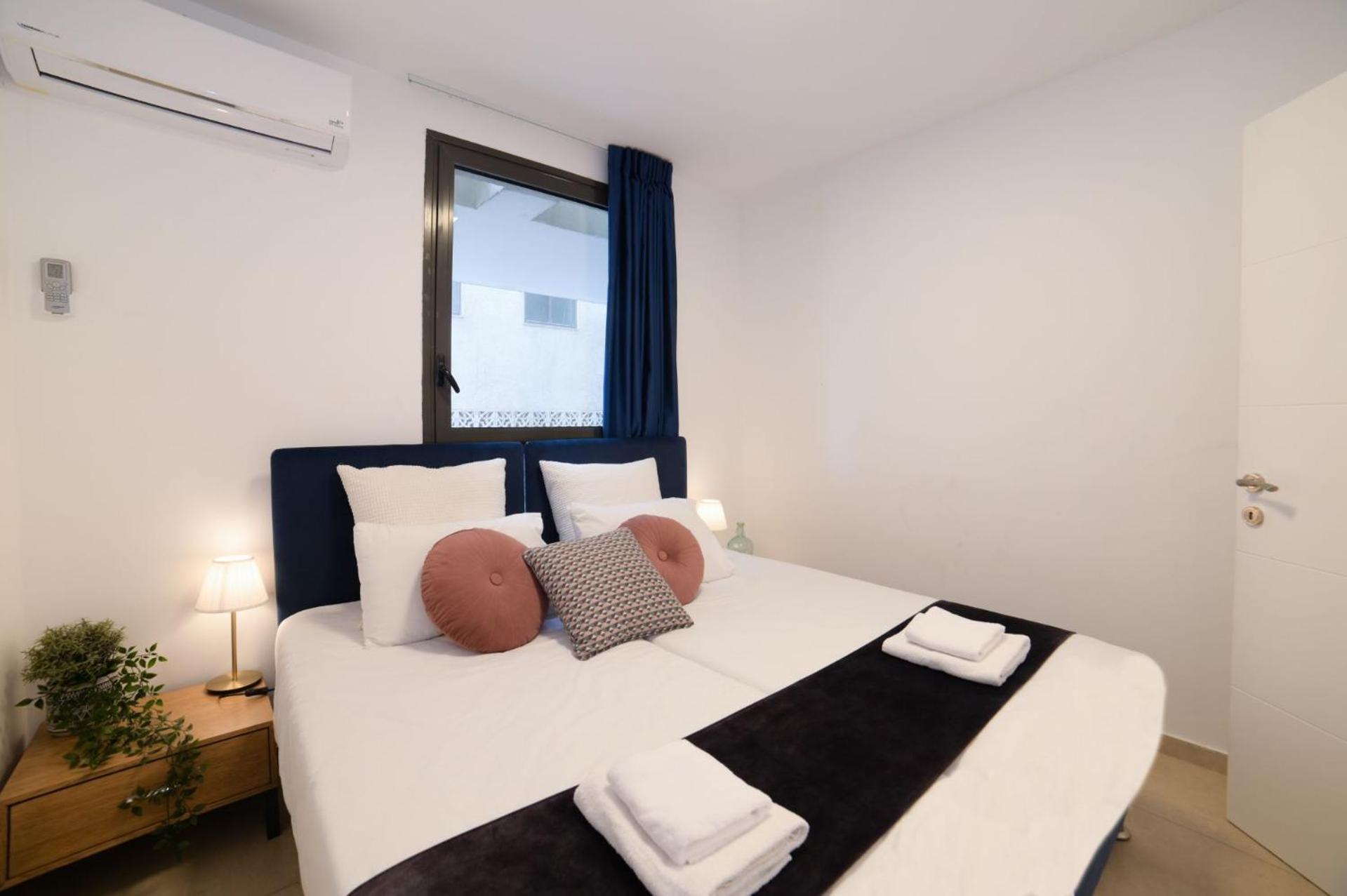 Yalarent Migdalor Boutique With Sea Views Apartment