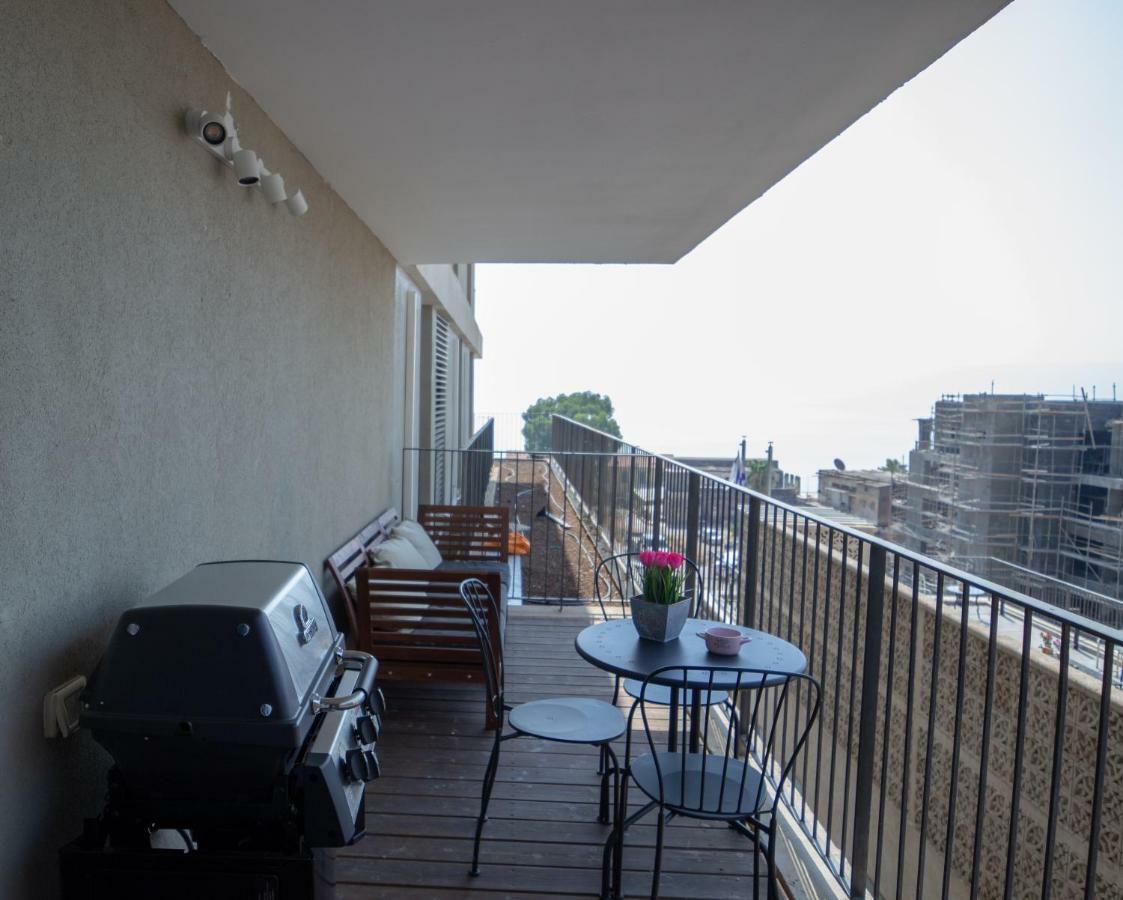 Yalarent Migdalor Boutique With Sea Views Apartment *
